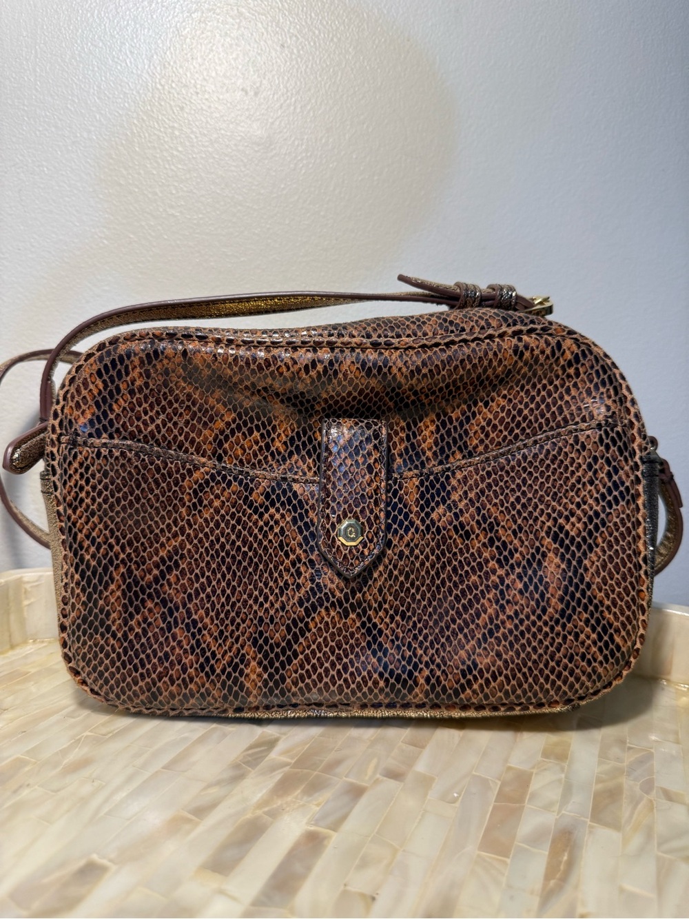 G.I.L.I. Brown leather Snake-Print Crossbody Bag